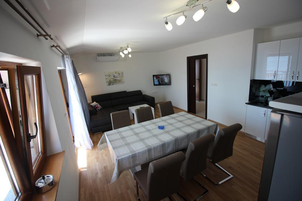 Apartments Manda Novi Vinodolski Exterior foto